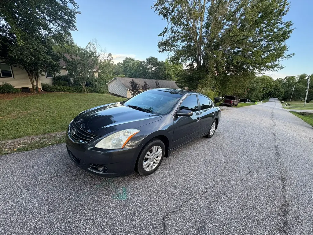 Nissan Altima 2011