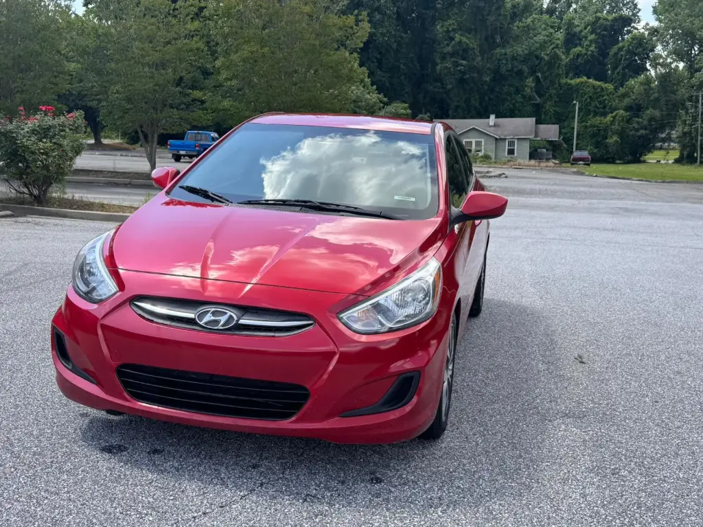 Hyundai Accent GL Sedan 4D 2017